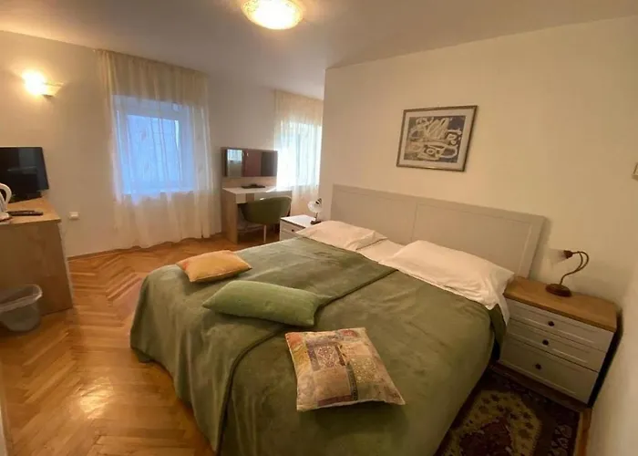 בית הארחה By The Sea - 23996 3*